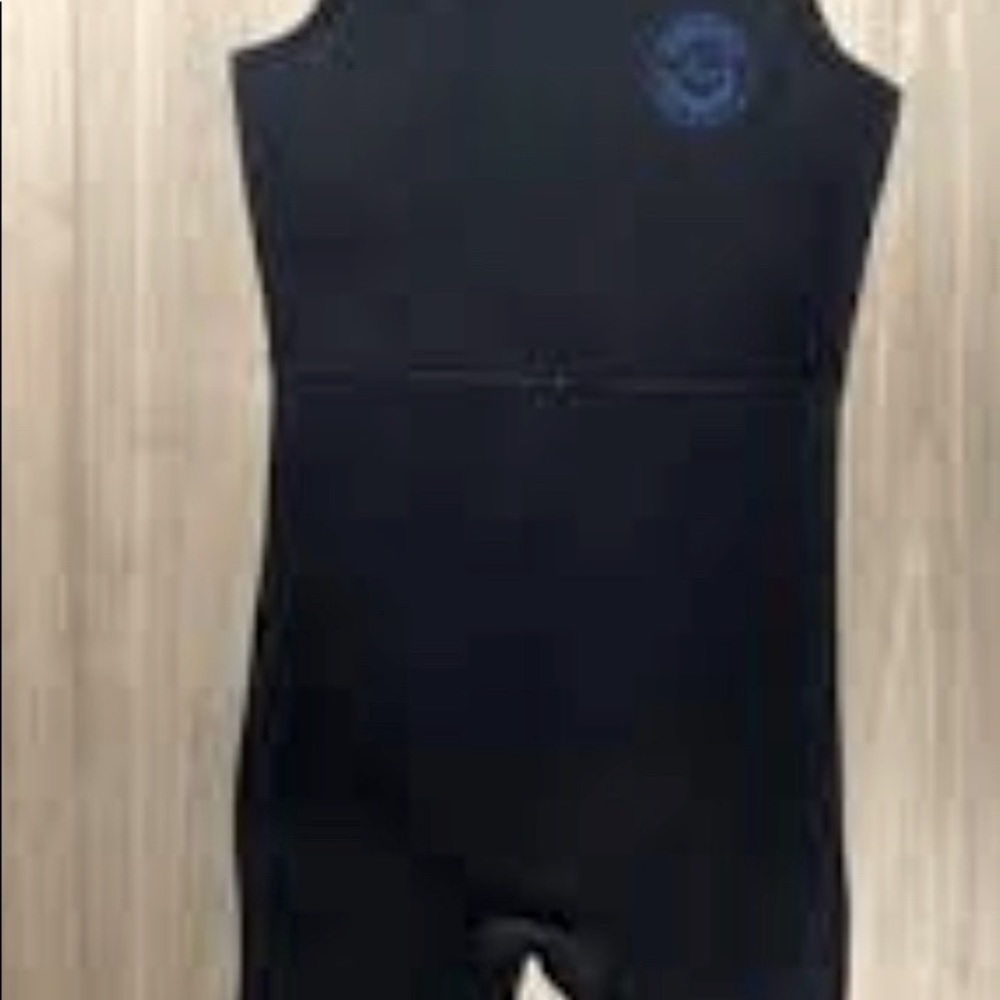 Pacific extreme sleeveless wetsuit in amazing condition 7mm